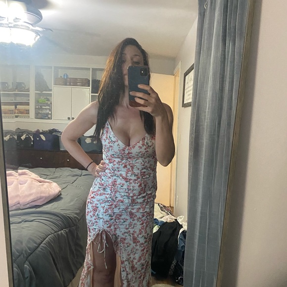 Hello Molly Floral Maxi Dress - Picture 3 of 3